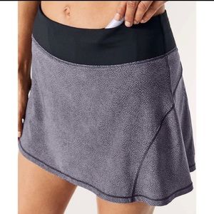 Lululemon Circuit Breaker Skirt II size 4 Tall